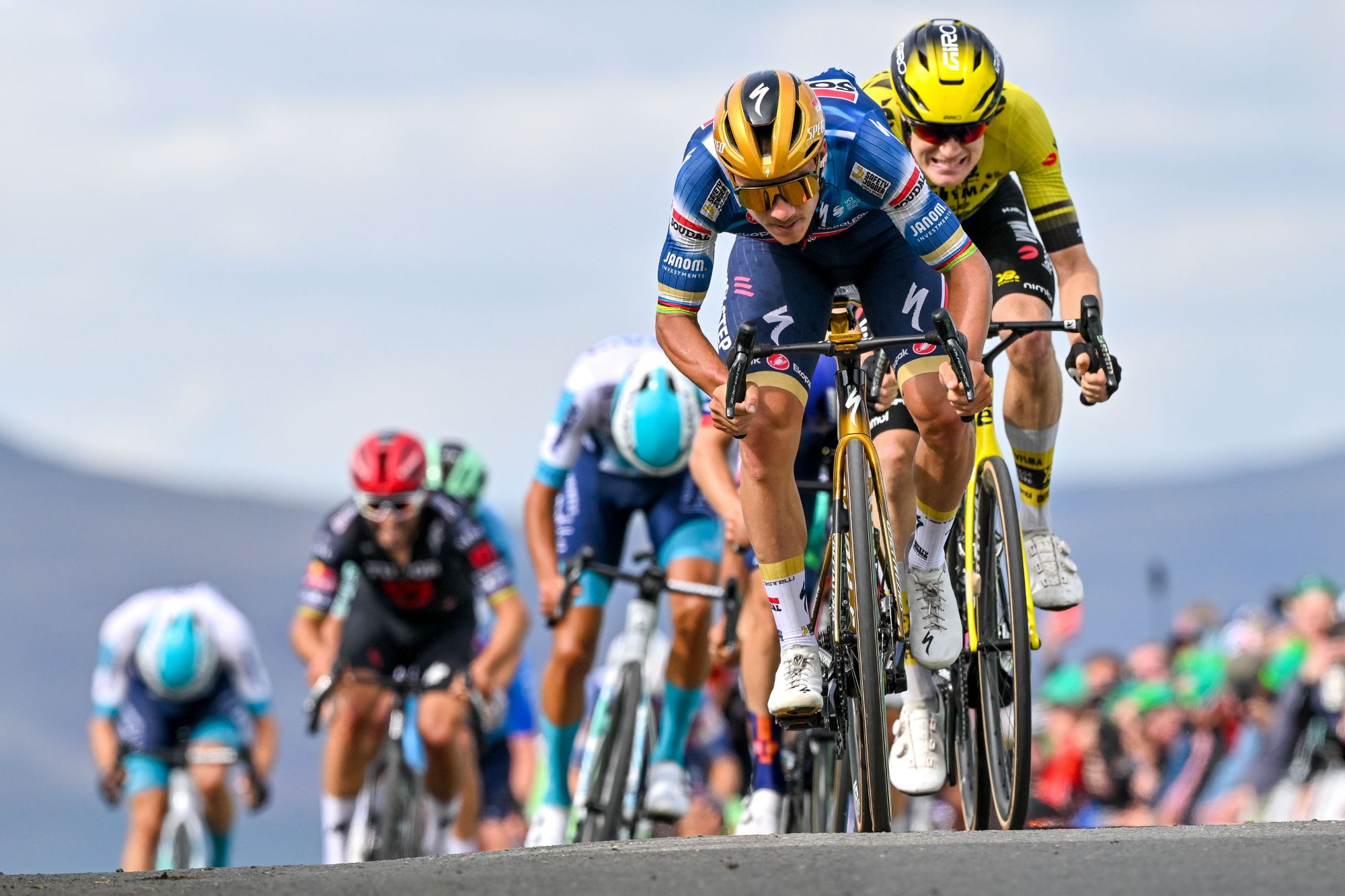 Stage6_Remco Evenepoel surges to the finish line on The Tumble