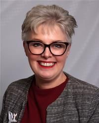 Cllr Deb Davies.jpg