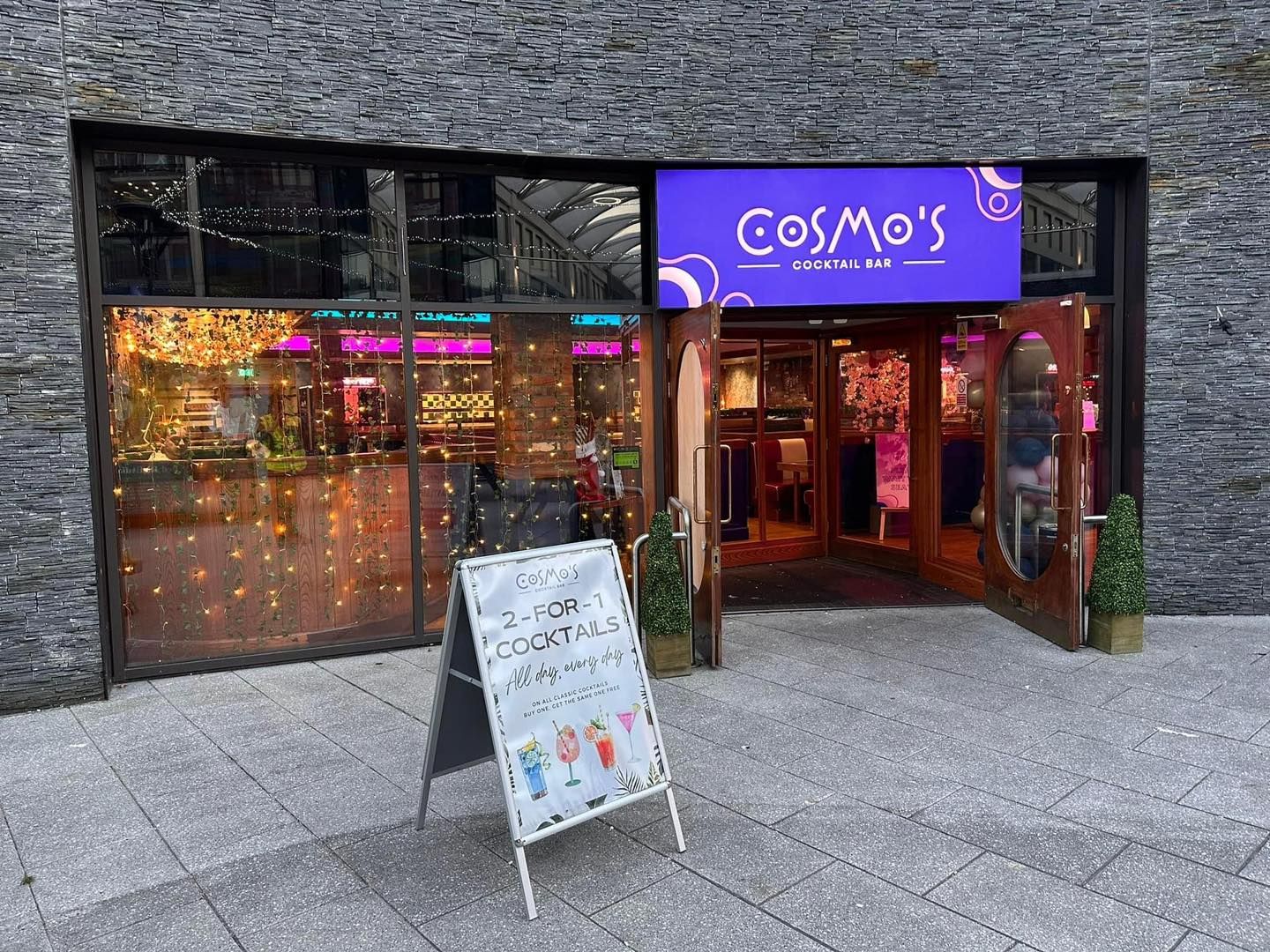 Cosmos Cocktail bar.jpg