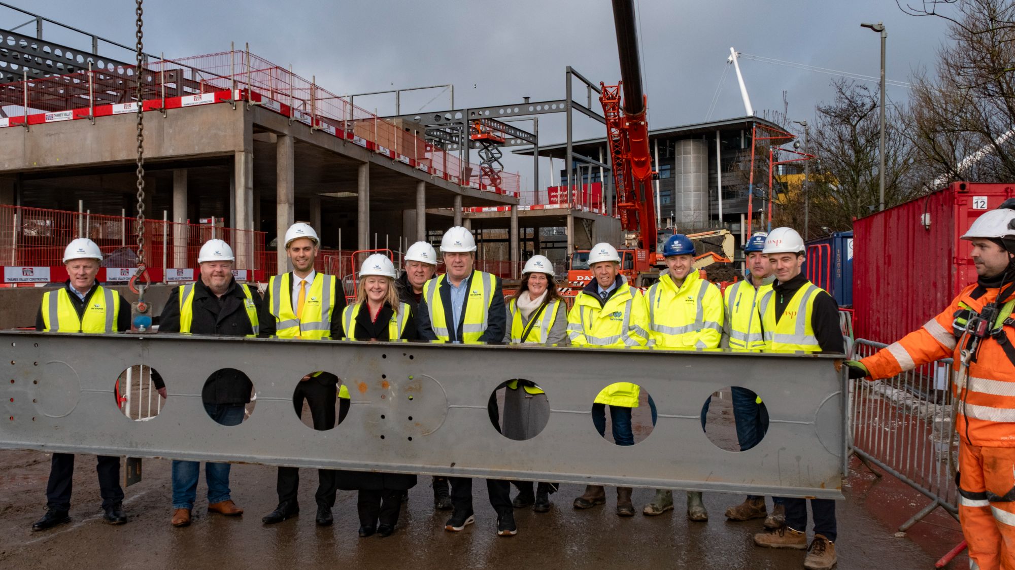 Newport leisure steel signing-14.jpg